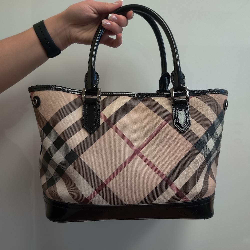Authentic Burberry Purse